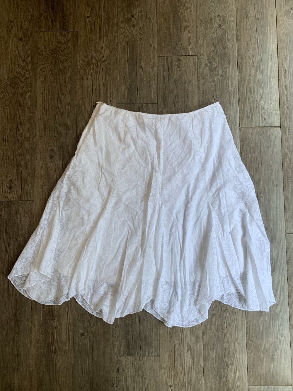 Handkerchief Hem White Midi Skirt Size 18 - Picture 5 of 5